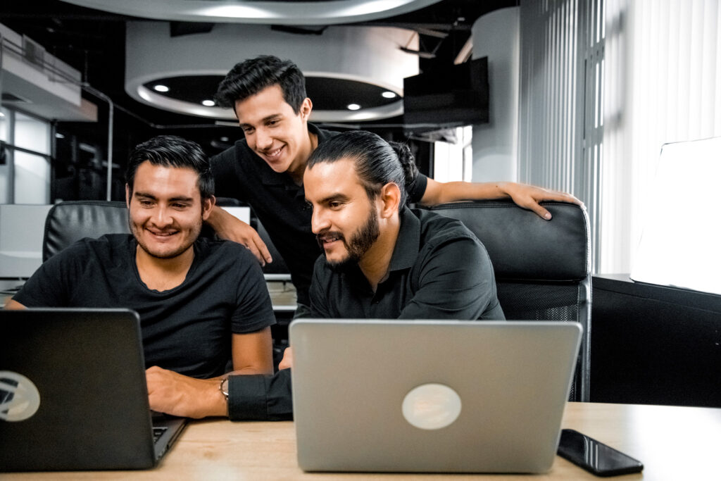 DNAMIC team collaborating on Databricks data services in Costa Rica and Mexico